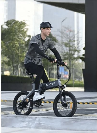 英格威電動車 引領年輕一代出行新風尚